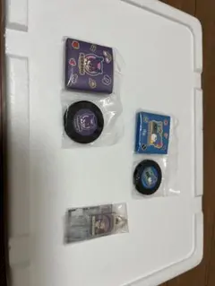 クロミちゃんとタキシードサムの磁石、キャラパキマイメロのストラップ