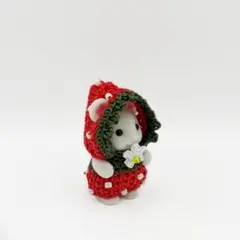 ゆにゃ様専用‼️ シルバニア 赤ちゃん いちごロンパース