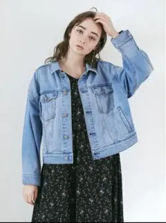 Item thumbnail for item 05002453-884d-4975-8317-8473b25076e3