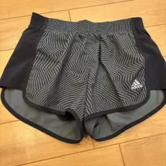 adidas ストライプショートパンツ グレー・ブラック　Mサイズ