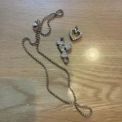 ハート型クリスタル装飾ネックレス　フォリフォリ