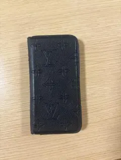 ルイ・ヴィトン 手帳型ケース ブラック