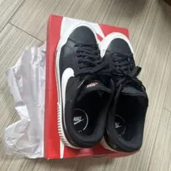 Nike ブラックスニーカー