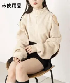 chico チコ　WEB限定　肩スリットハイネックルーズニット　アイボリー