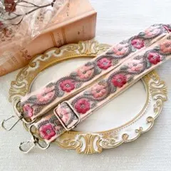 スマホショルダーストラップ／インド刺繍／ハンドメイド／ピンク