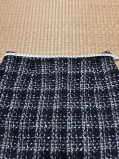 ツイードタイトスカート 黒と白のチェック柄 ラメ入り