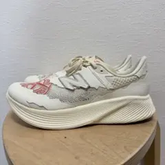 New Balance × Stone Island コラボスニーカーのサムネイル