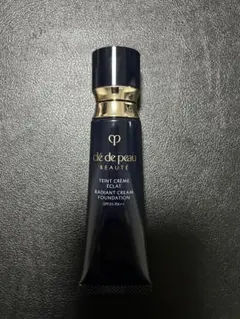 clé de peauRadiant Cream Foundation 色番10