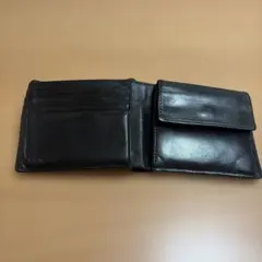二つ折財布のサムネイル