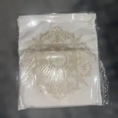 ホワイト 布製ポーチ ゴールド装飾