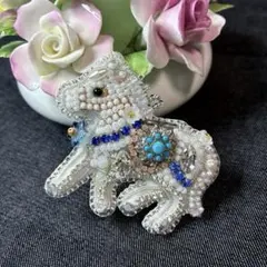 【*)様 【1点限り】ビーズ刺繍ブローチ☆白馬☆ハンドメイドアクセサリー☆干支