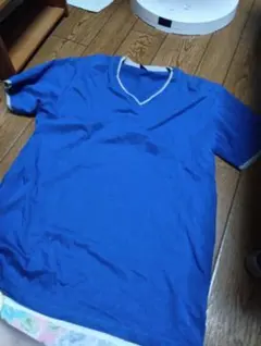 青 Vネック Tシャツ Mサイズ