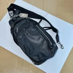 (COACH)コーチ ボディバッグ 本革 斜め掛け ブラック 70617
