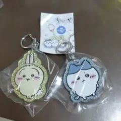 ちいかわ ラメアクリルキーホルダー５　うさぎ　ハチワレ