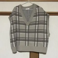 チェックニットベスト