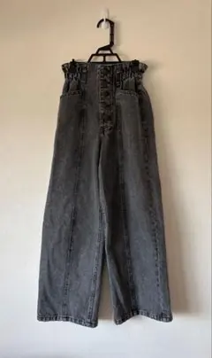 Item thumbnail for item ff7df4ae-47fa-40f9-959d-e554c0e4a391