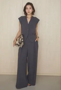 ノースリーブベスト＆ワイドパンツ セットアップ チャコールグレー ESICA ノースリーブベスト＆ワイドパンツ セットアップ チャコールグレー