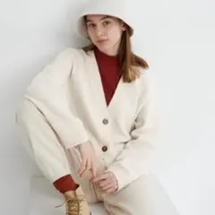 ユニクロ UNIQLO スフレヤーンショートカーディガン 新品タグ付のサムネイル