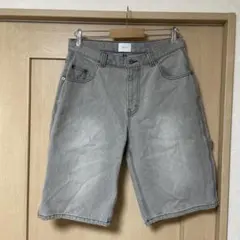 女性兼用　美品　BlessU グレー ショートパンツ　かつきくん　デニム