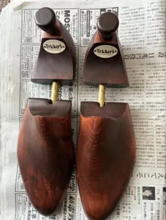 Tricker's JERMYN STREET 靴木型 ダークブラウンのサムネイル