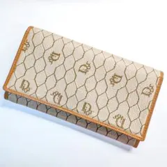 Item thumbnail for item fa273ba6-a94c-4756-b5b7-0d4d42af1375