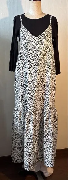 レオパード柄キャミワンピース　白と黒