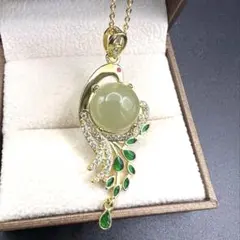 天然和田玉ライトグリーン翡翠 孔雀モチーフ ネックレスS925＆ピアス2セット