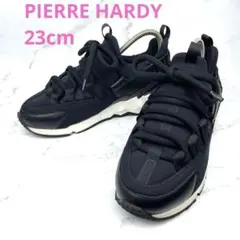【人気】PIERRE HARDY トレックコメット 黒 23 厚底スニーカーのサムネイル