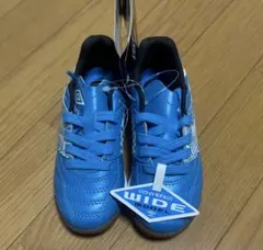 値下げ【新品】Umbro Accerator Wide Model シューズのサムネイル