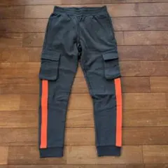 〈新品〉ステラマッカートニーキッズ　カーゴスエットパンツ１２Ｙのサムネイル