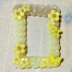 【幸せイエロー】ホイップデコトレカケース(お花と蝶) 硬質ケース B8