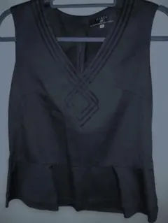 DiNju　未使用 セットで5万円の上のみ　黒ノースリーブブラウス９