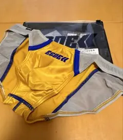 Item thumbnail for item 4b2fb1d4-2f5a-4904-9f9f-069df4b170e0