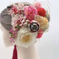 髪飾り 結婚式 成人式 卒業式　つまみ細工　金 白 ピンク　タッセル　水引