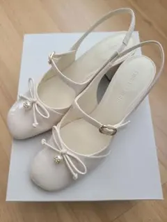 CHARLES & KEITH メリージェーンパンプス 23cm