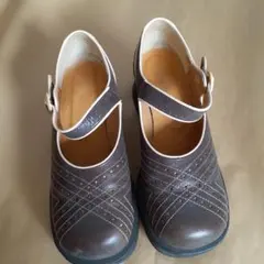 あしながおじさんストラップ付き カジュアルシューズ