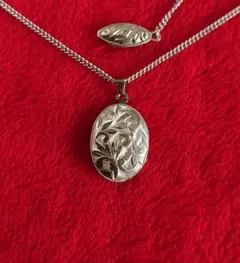 ロケットペンダント 銀細工 アカンサス 彫刻 SILVER 刻印 G97のサムネイル
