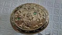 魔法使いサリーの ハート型金色ボックス