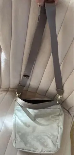 牛革 ショルダーバッグ