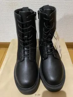 【新品】UNIQLO:C コンフィールタッチレースアップショートブーツ　23cm