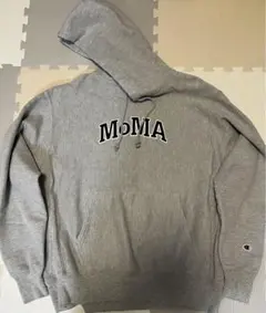 Champion フーディー MoMA