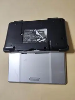 ニンテンドーDS 初代 本体（プラチナシルバー）本体のみ