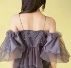 Lily brown♡3wayチュールペプラムビスチェ - メルカリ