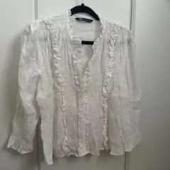 ZARA フリル付きホワイトブラウス 五分袖