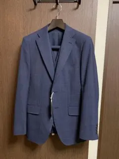 A6新品未使用！高品質！素敵なネイビーブルーチェック柄3ピーススーツ！