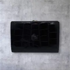 美品 ジャンニ・ヴェルサーチ 折り財布 がま口 クロコ型押し ロゴ入り レザーのサムネイル