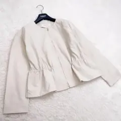 ナチュラルビューティーベーシック　ジャケット　ジャンパー　ベージュ