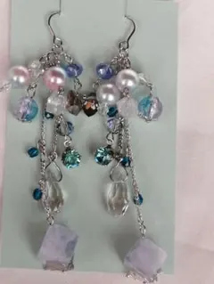 ハンドメイドピアス　[No.204]　ブルー系　ゴージャス　ピアス