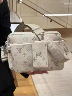 LOUIS VUITTON モノグラム ショルダーバッグ