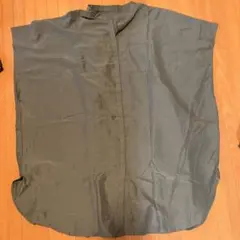 ノースリーブシャツ